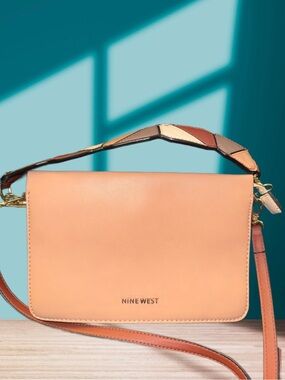 Nine West Convertible Crossbody Shoulder Bag Blush Colorblock Geometric Strap